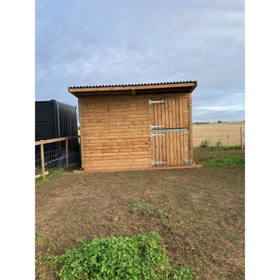 Standard Stable 12ft x 12ft with bottom door