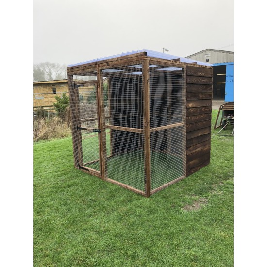 4 Fully Boarded and Waterproof Roof with 16G Fox-Proof Mesh – Heavy-Duty 6ft x 6ft Pet Enclosure  🐈🐔🐶