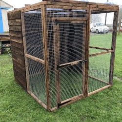 4 Fully Boarded and Waterproof Roof with 16G Fox-Proof Mesh – Heavy-Duty 6ft x 6ft Pet Enclosure  🐈🐔🐶