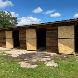  Standard Stables 48ft x 12ft