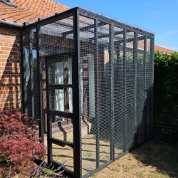 The Garden Guardian – 9ft x 5ft x 8ft Outdoor Cat Run