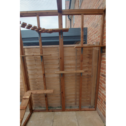 The Garden Den – Three-Sided Catio Retreat (6ft x 6ft x 8ft)