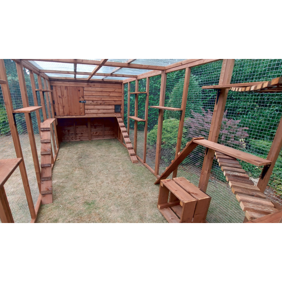 Cat House / Play Pen With Sleeping Box 12ft x 6ft