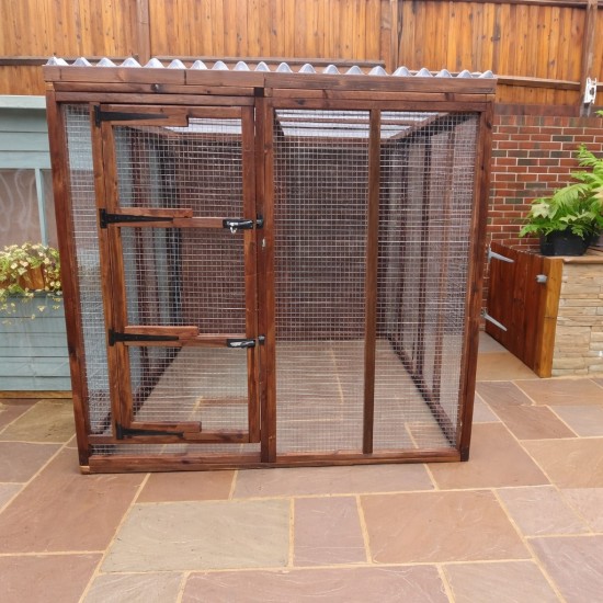 Freestanding 6FT x 6FT Waterproof Animal Enclosure with 16G Fox and Dog Proof Mesh