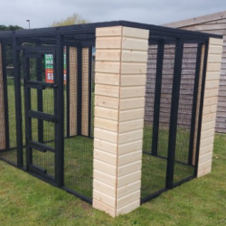 Freestanding Catio enclosure 6ft x 9ft x 6ft tall With Black 16g wire mesh & Tongue and groove boarded corners 