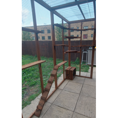 Explorer’s Haven – 12ft x 7ft x 8ft Three-Sided Cat Run