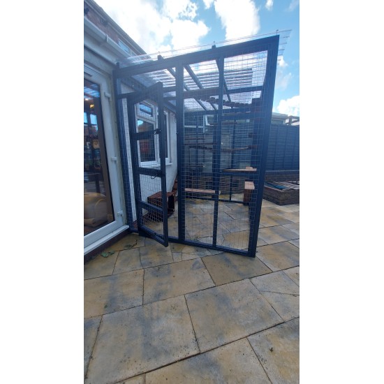 The Garden Den – Three-Sided Catio Retreat (6ft x 6ft x 8ft)