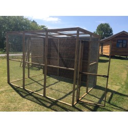Free Standing Walk in 6ft x 9ft Chicken Run Bird Aviary