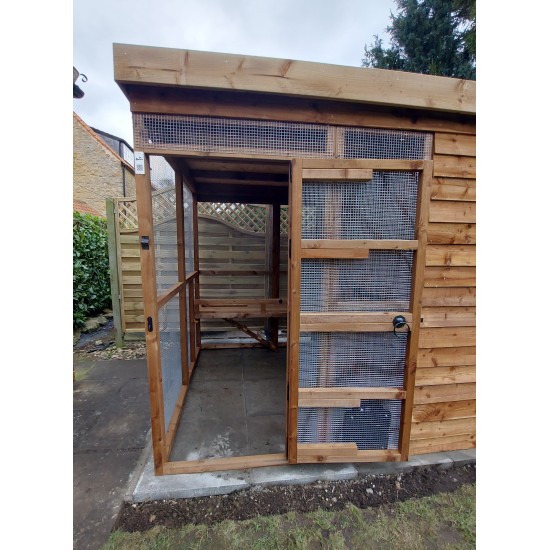 Bunnio 9ft x 6ft 1/2" x 1/2" wire mesh with Felt Roof 