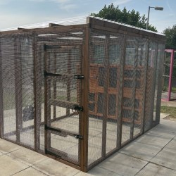 6ft x 9ft Bunnio with 2 Tier 6ft Rabbit Hutch Included 16G 1/2" x 1/2" wire mesh