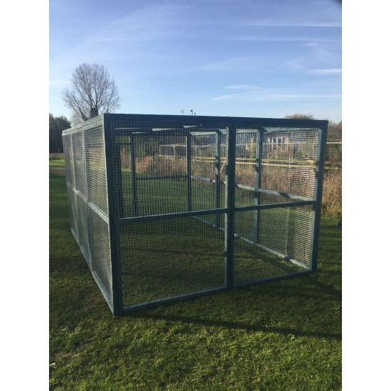 Heavy-Duty 12ft x 8ft Chicken Run – Painted Blue, Safe for Cats/Dogs/Chickens