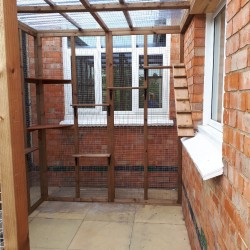 Whisker Way Lean-To – 9ft x 8ft Outdoor Enclosure for Curious Cats