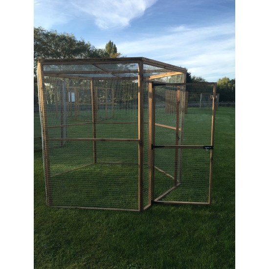 Hexagonal 6ft Bird Aviary