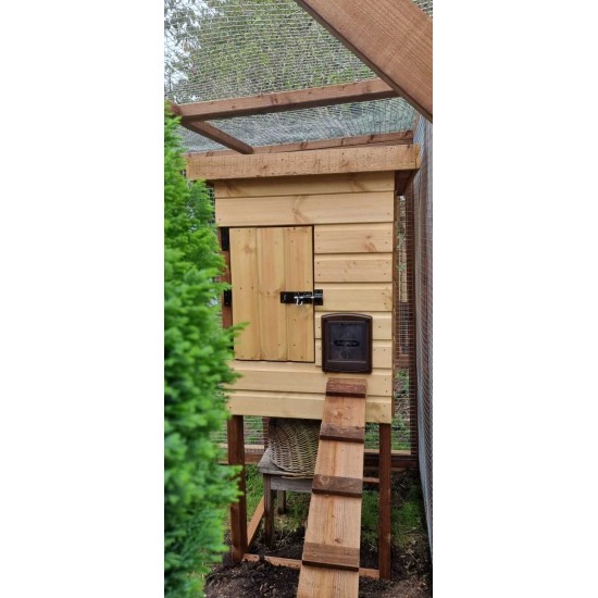 Freestanding sleeping box