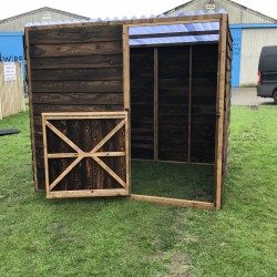 Animal Field Shelter / Small Stable Goats Sheep Small Ponies